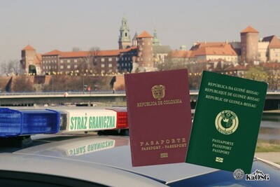 na tle zamku na wawelu widać koguty samochodu służbowego z napisem straż graniczna. na to nałożone sa okładki paszportów kolumbii i gwinei