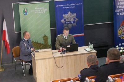 W Gorlicach dyskutowali z Ministrem Spraw Wewnętrznych i Administracji o bezpieczeństwie - źródło: Starostwo Powiatowe Gorlice  #10
