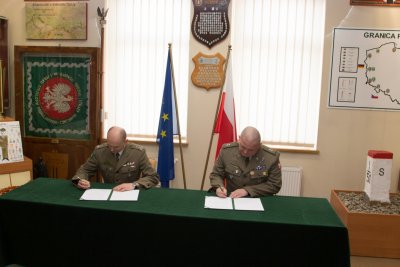 Podpisanie porozumienia z ZS Strzelec"