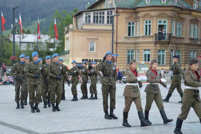 VI Ogólnopolski Przegląd Musztry Klas Mundurowych - fot. www.powiat.tarty.pl 