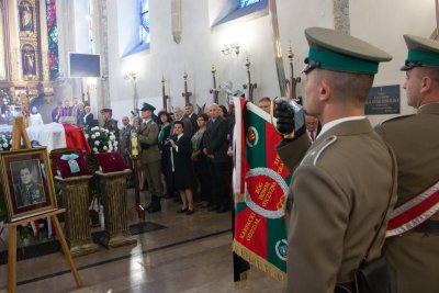 Funkcjonariusze KaOSG oddali cześć generałowi Pierackiemu 