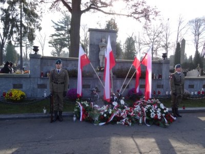 Uroczyste obchody Święta Niepodległości w woj. małopolskim i świętokrzyskim - fot. www.sadeczanin.info