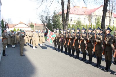 Uroczysty apel z okazji odzyskania przez Polskę niepodległości