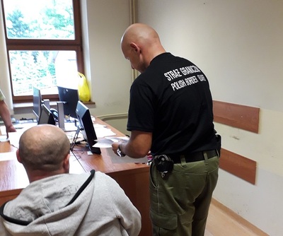 Pracował bez wymaganych dokumentów