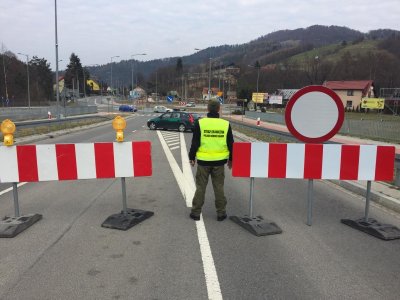 Funkcjonariusze KaOSG ochraniają granicę polsko-słowacką