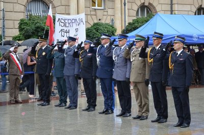 Zastępca Komendanta KaOSG podczas uroczystości.