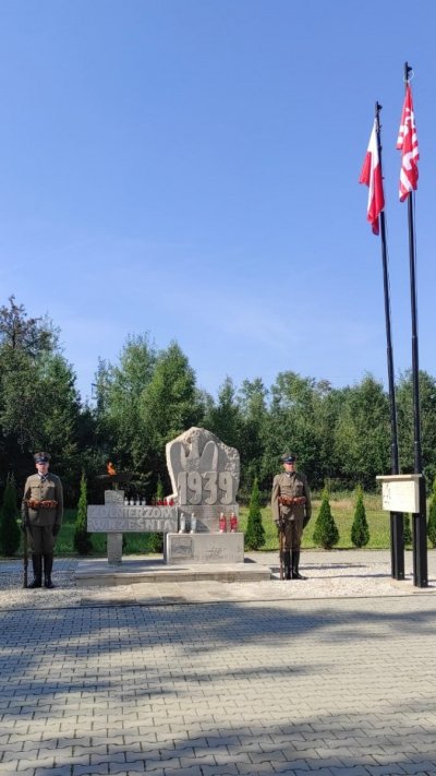 Kompania Reprezentacyjna SG na obchodach upamiętniających bitwę pod Barakiem