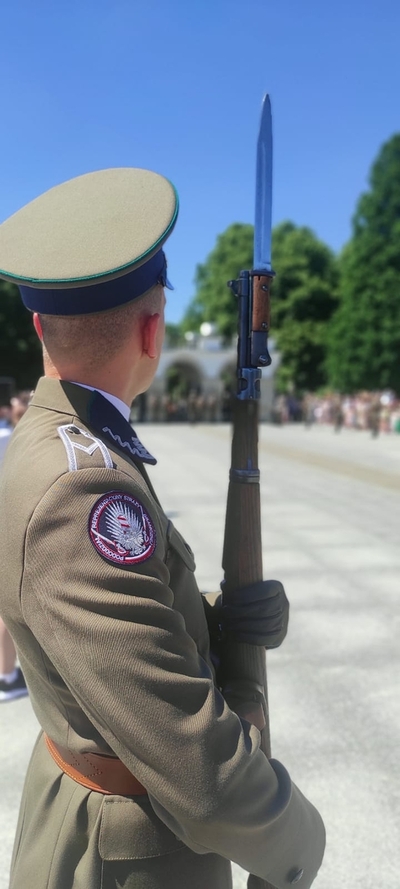 Strażnicy Graniczni z Nowego Sącza przed Grobem Nieznanego Żołnierza