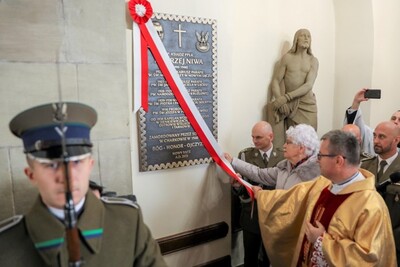 Uroczyste odsłonięcie tablicy upamiętniającej śp. ks. ppłk. Andrzeja Niwę – Kapelana Katyńskiego 