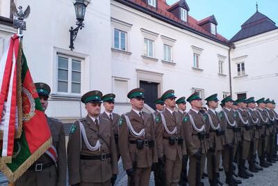 Funkcjonariusze i pracownicy KaOSG uczestniczyli w Apelu Jasnogórskim