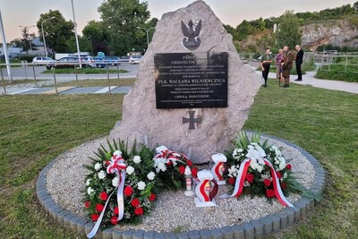 Upamiętnili kieleckich Bohaterów pomnik obrońców Kielc 1939