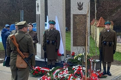 Funkcjonariusze KaOSG uczcili pamięć o Żołnierzach Wyklętych