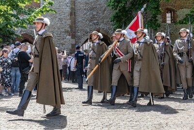 Uroczystości uchwalenia Konstytucji 3 maja z udziałem funkcjonariuszy Karpackiego Oddziału SG   fot. krakow.naszemiasto.pl
