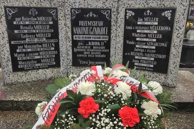 Grób patrona Placówki SG w Kielcach płk Przemysława Nakoniecznikoffa-Klukowskiego